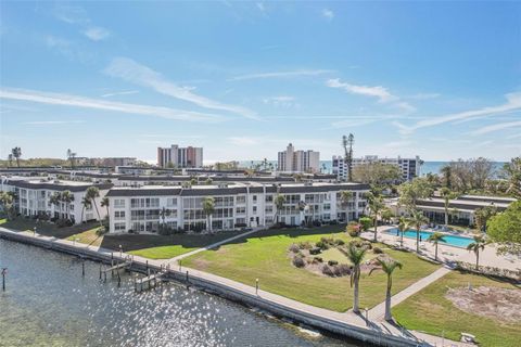 A home in LONGBOAT KEY