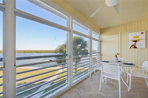 A home in LONGBOAT KEY