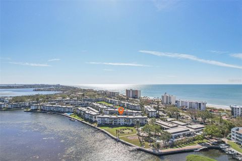 A home in LONGBOAT KEY