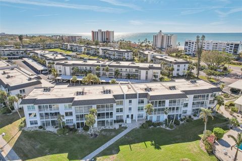 A home in LONGBOAT KEY