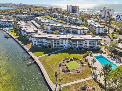 A home in LONGBOAT KEY