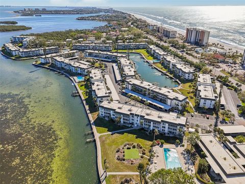 A home in LONGBOAT KEY