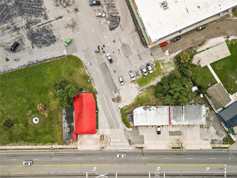 Tiny photo for 324 S Main Street, Wildwood, FL 34785 (MLS # G5084002)