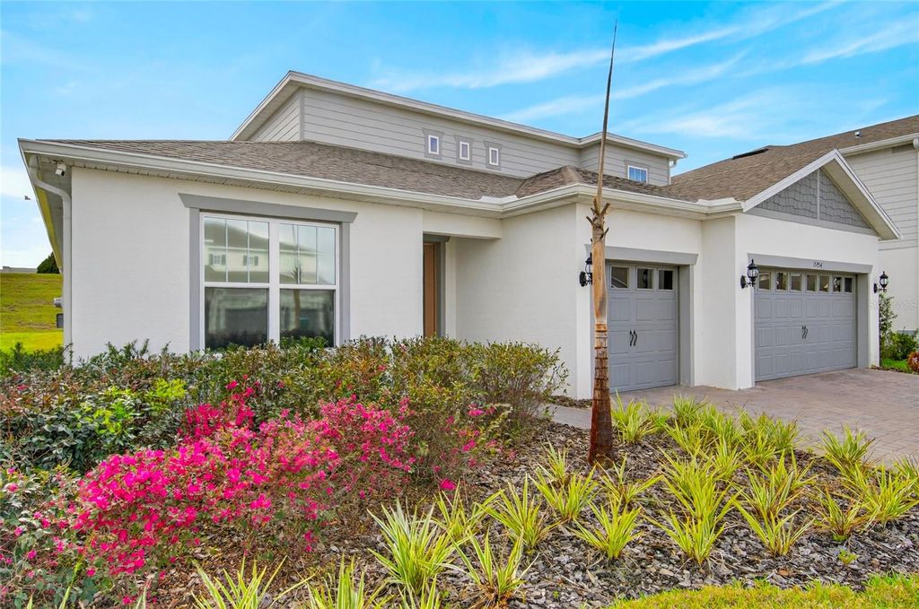 Photo of 15954 Winding Bluff Drive, Montverde, FL 34756 (MLS # G5109795)