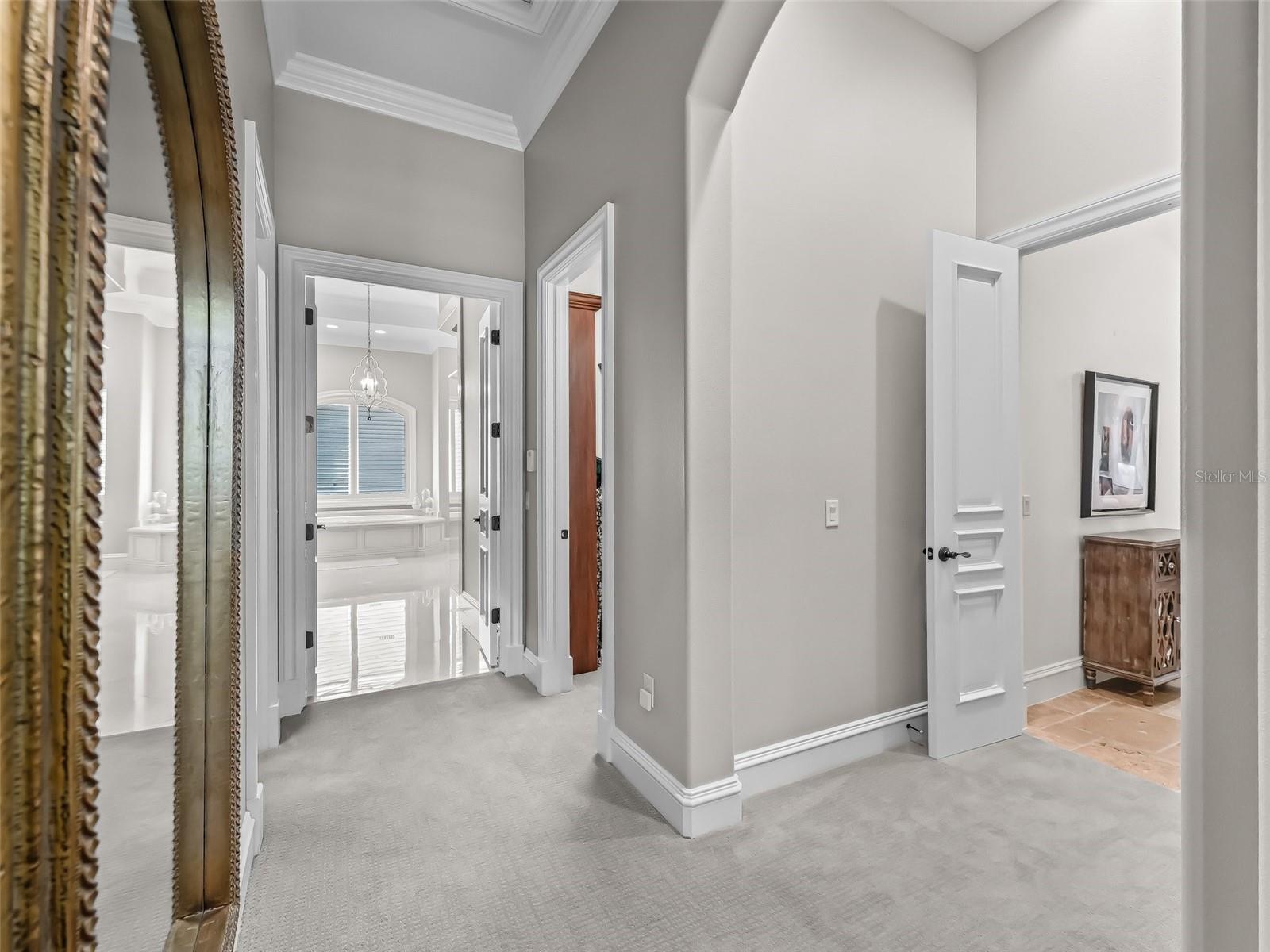 GOLDEN OCALA UN 01 - Residential