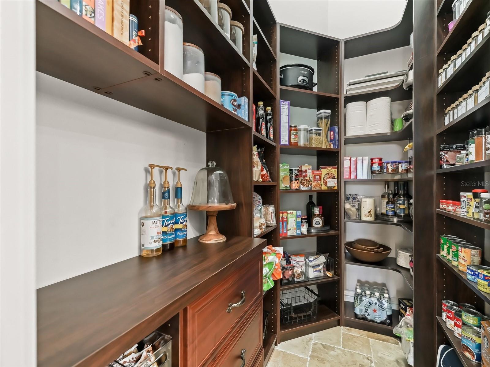 GOLDEN OCALA UN 01 - Residential