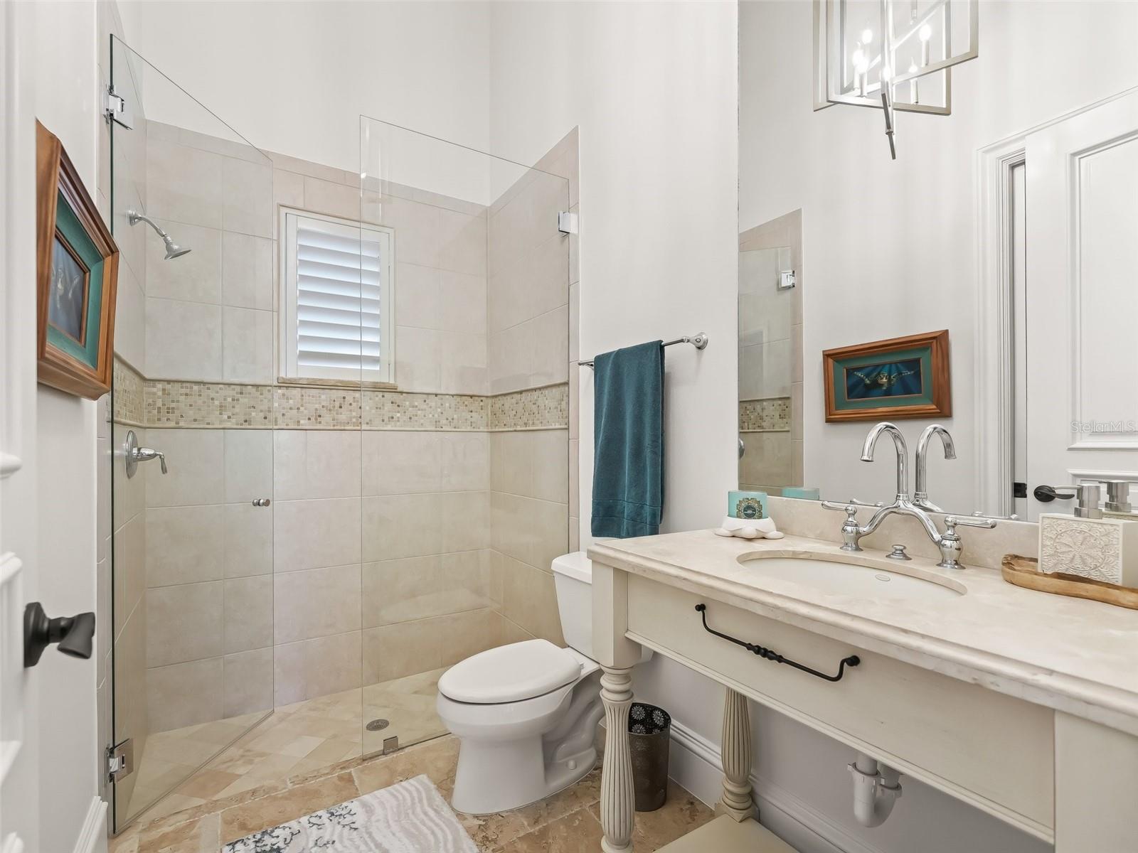 GOLDEN OCALA UN 01 - Residential