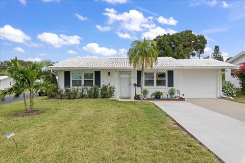 Photo of 14023 94th Place, Seminole, FL 33776 (MLS # TB8427805)