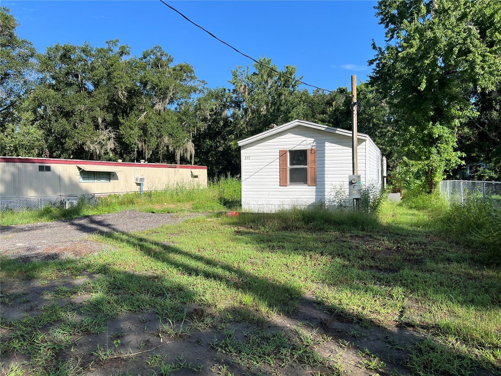 835 MEMPHIS ROAD