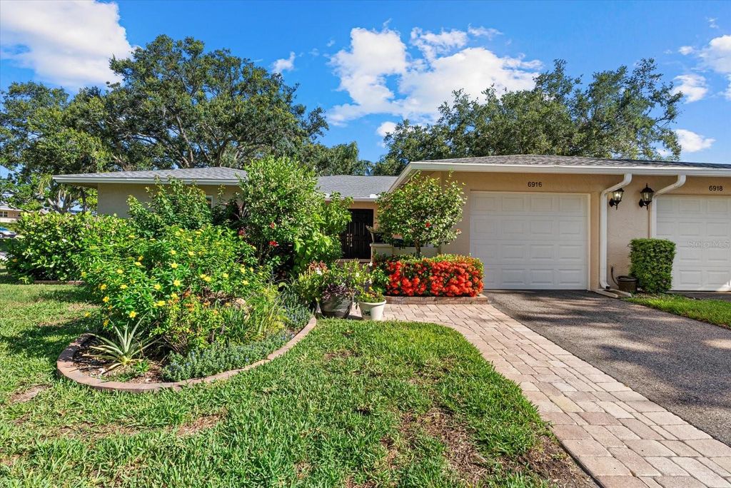 Photo of 6916 W Country Club Drive N #9B, Sarasota, FL 34243 (MLS # A4657047)