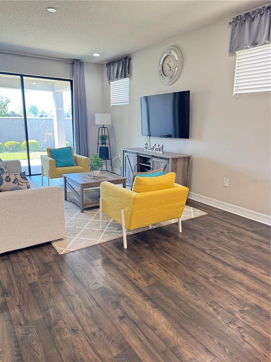 TAPESTRY PH 2 - Residential