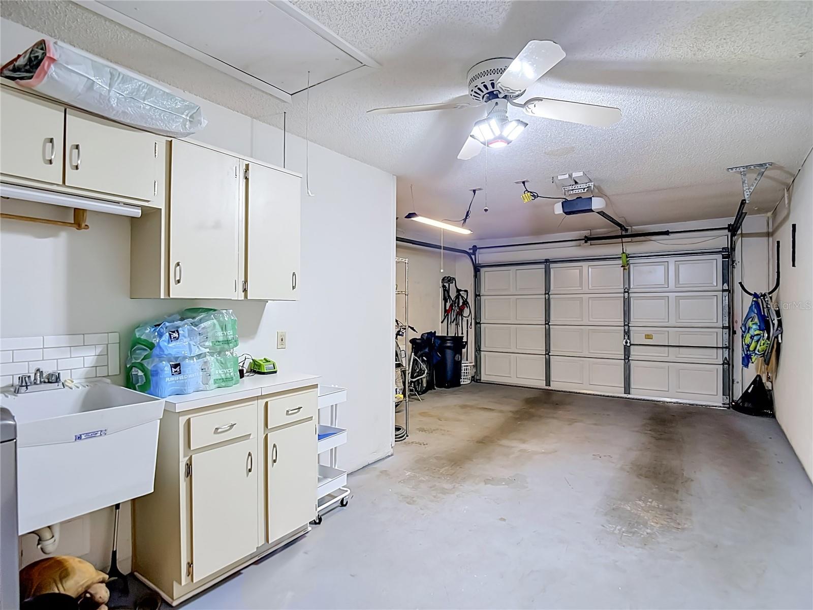 CAPRI VILLAGE CONDO 01 - Residential