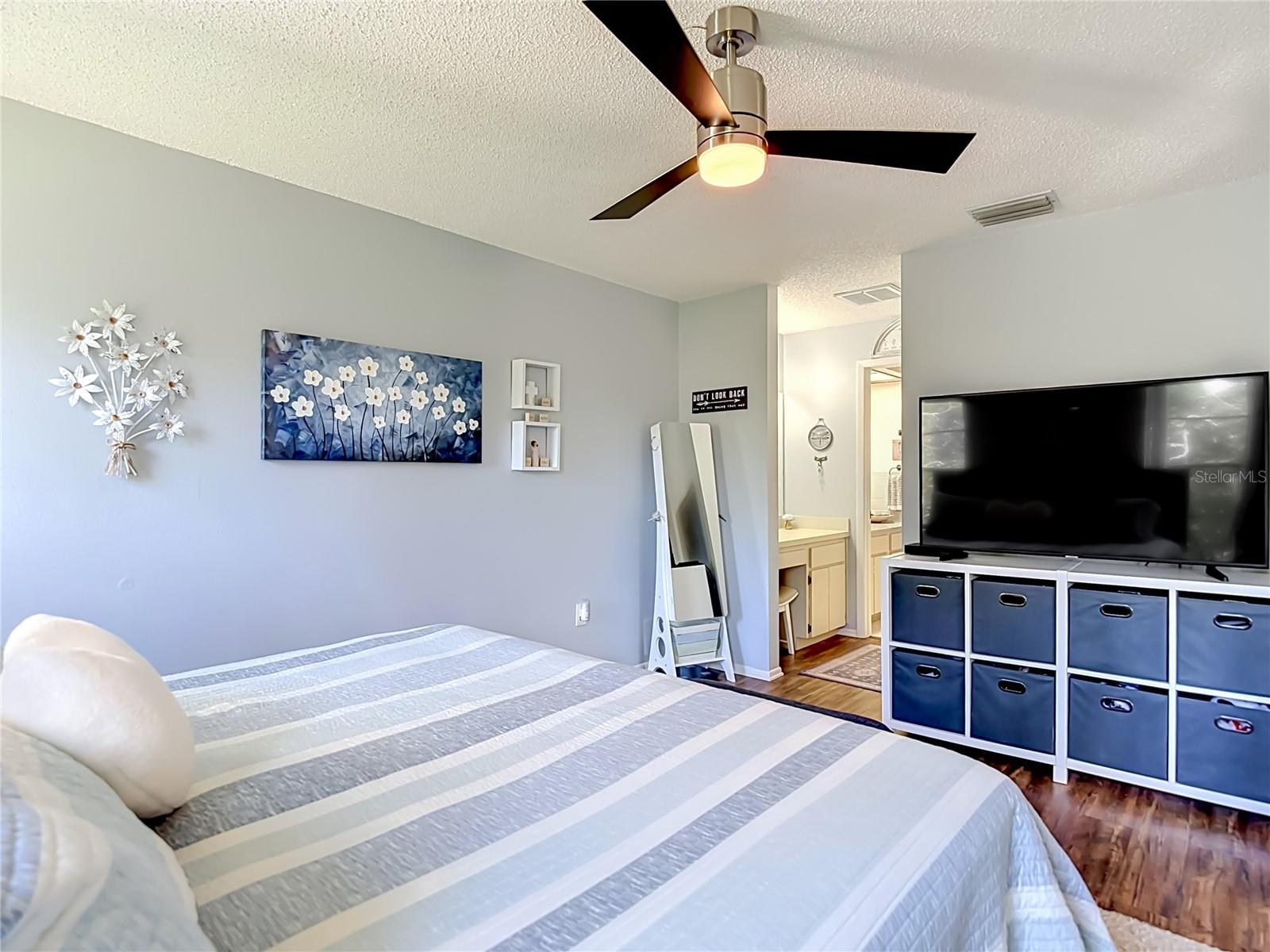 CAPRI VILLAGE CONDO 01 - Residential