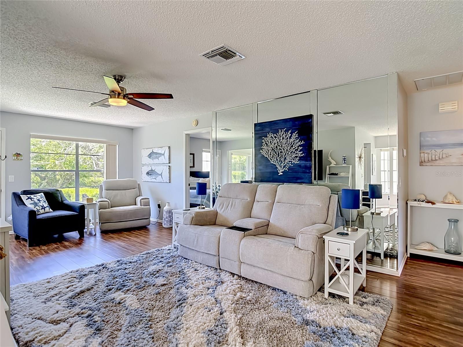CAPRI VILLAGE CONDO 01 - Residential