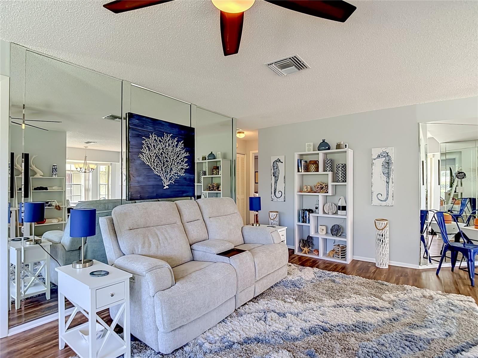 CAPRI VILLAGE CONDO 01 - Residential