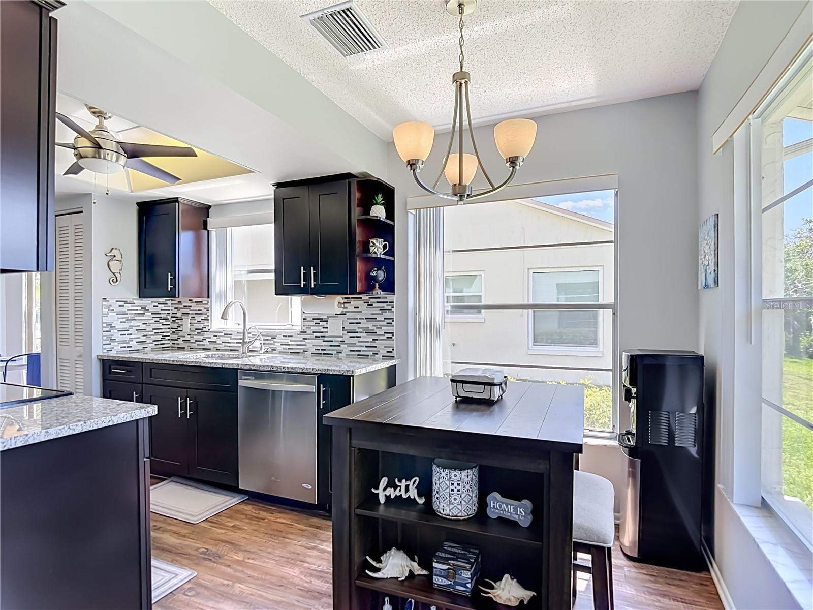 CAPRI VILLAGE CONDO 01 - Residential