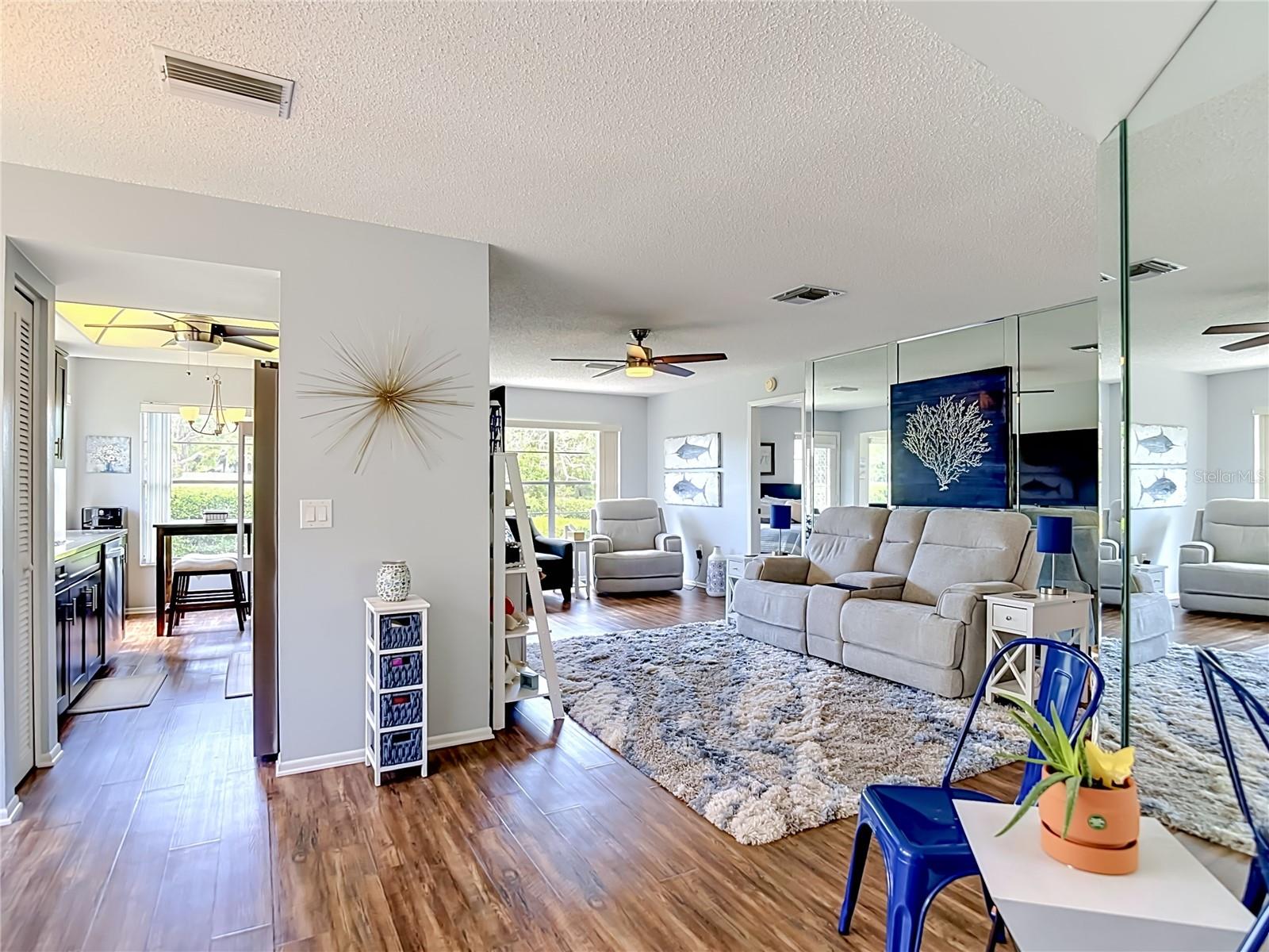 CAPRI VILLAGE CONDO 01 - Residential
