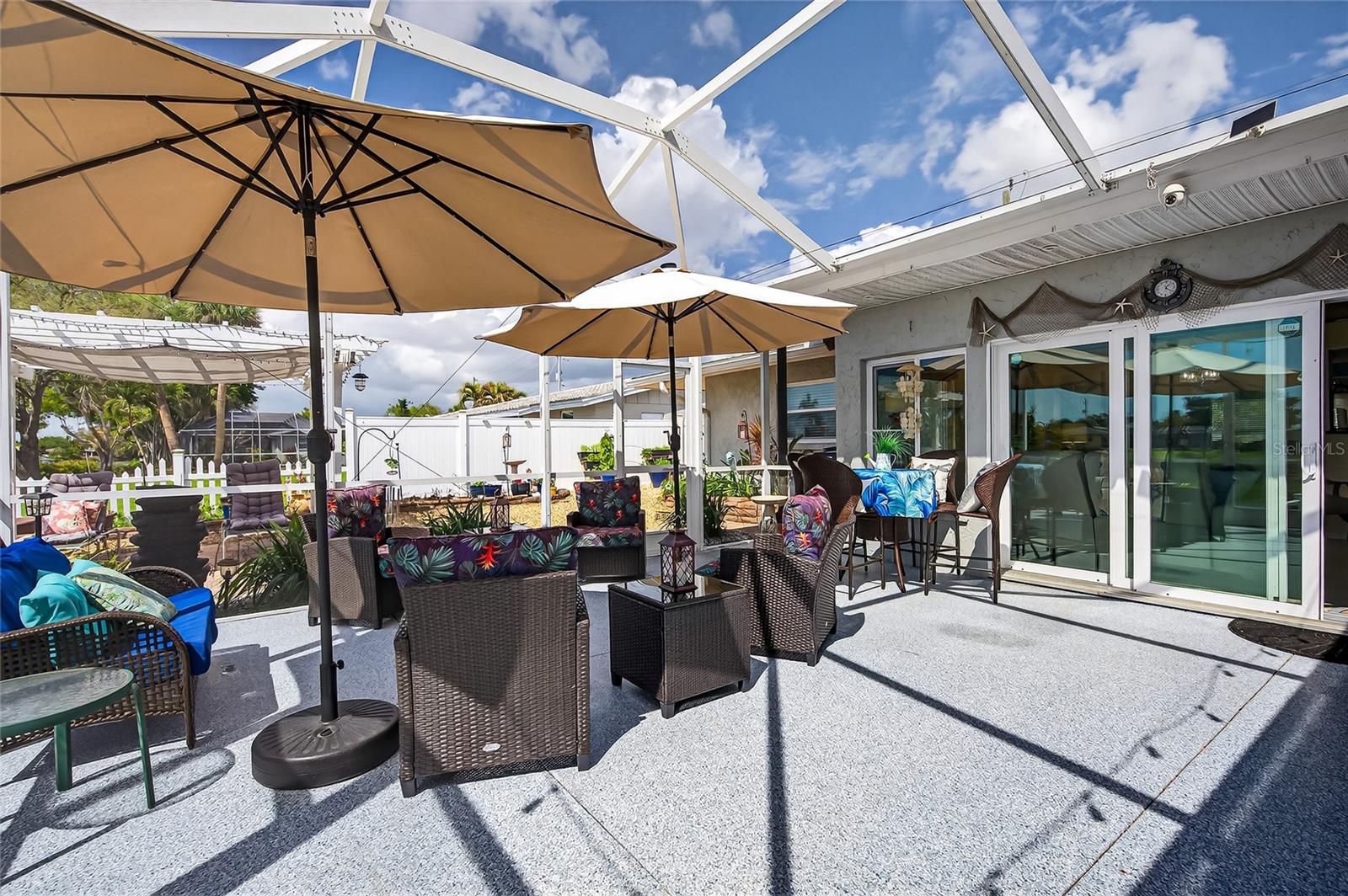 VENICE GARDENS - Residential