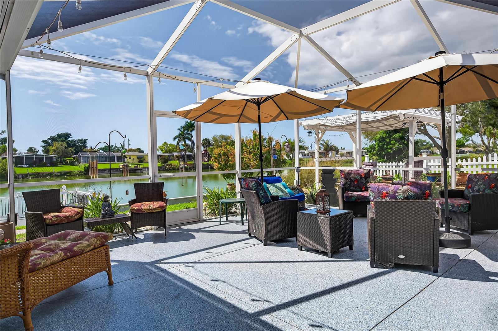 VENICE GARDENS - Residential