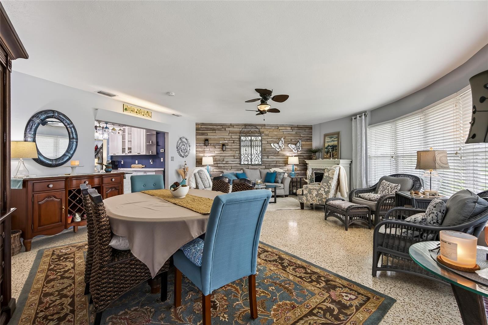 VENICE GARDENS - Residential