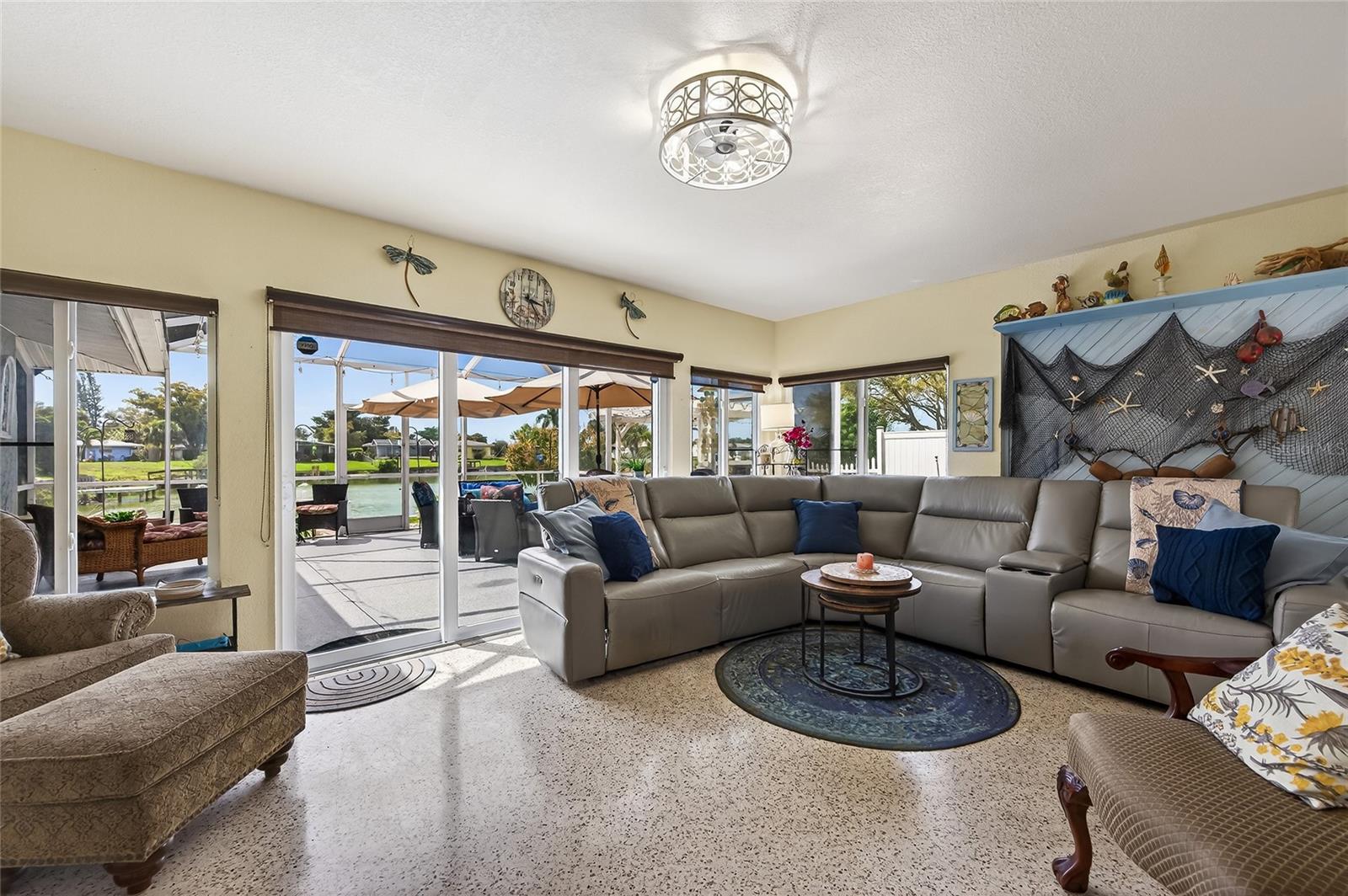 VENICE GARDENS - Residential