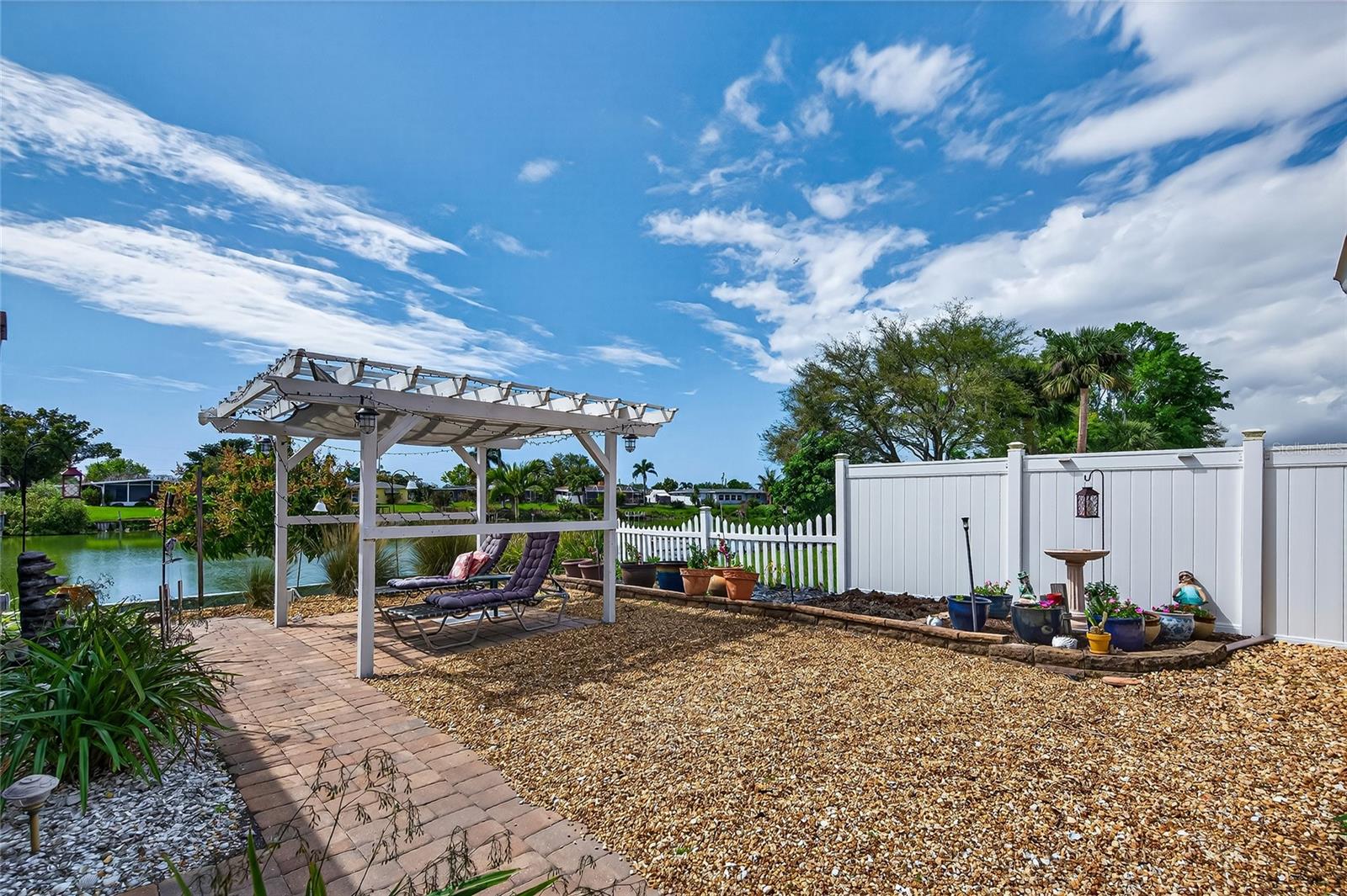 VENICE GARDENS - Residential