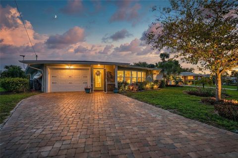 Photo of 1660 La Gorce Drive, Venice, FL 34293 (MLS # N6143434)