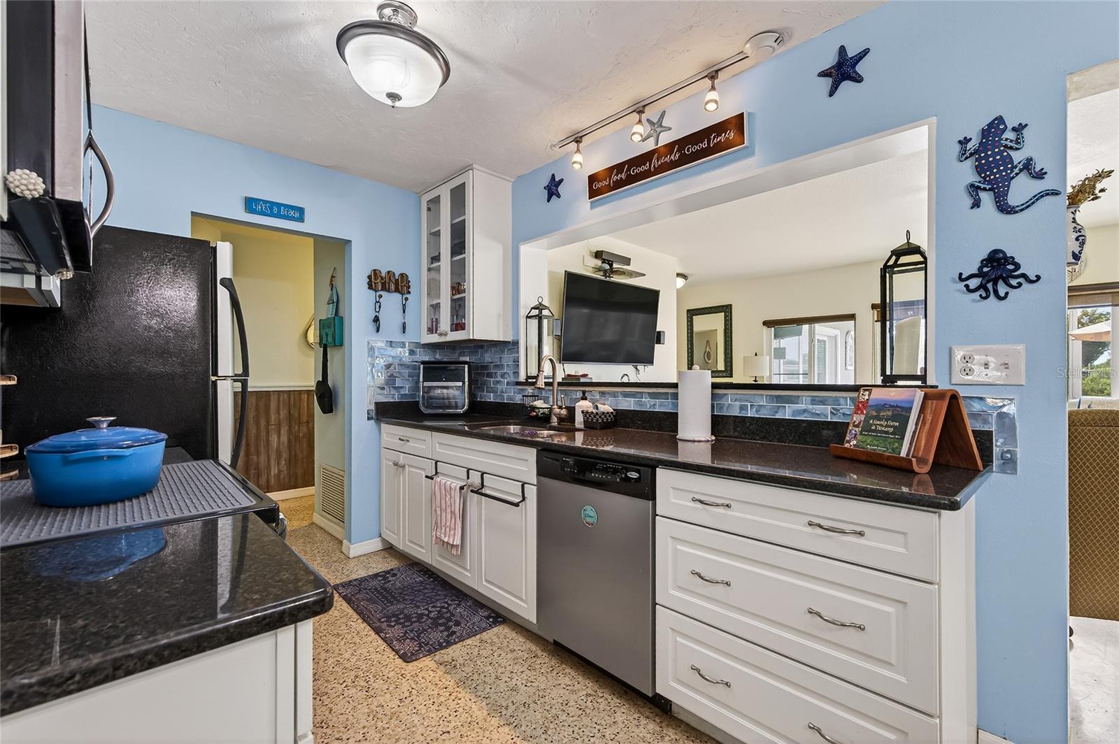 VENICE GARDENS - Residential