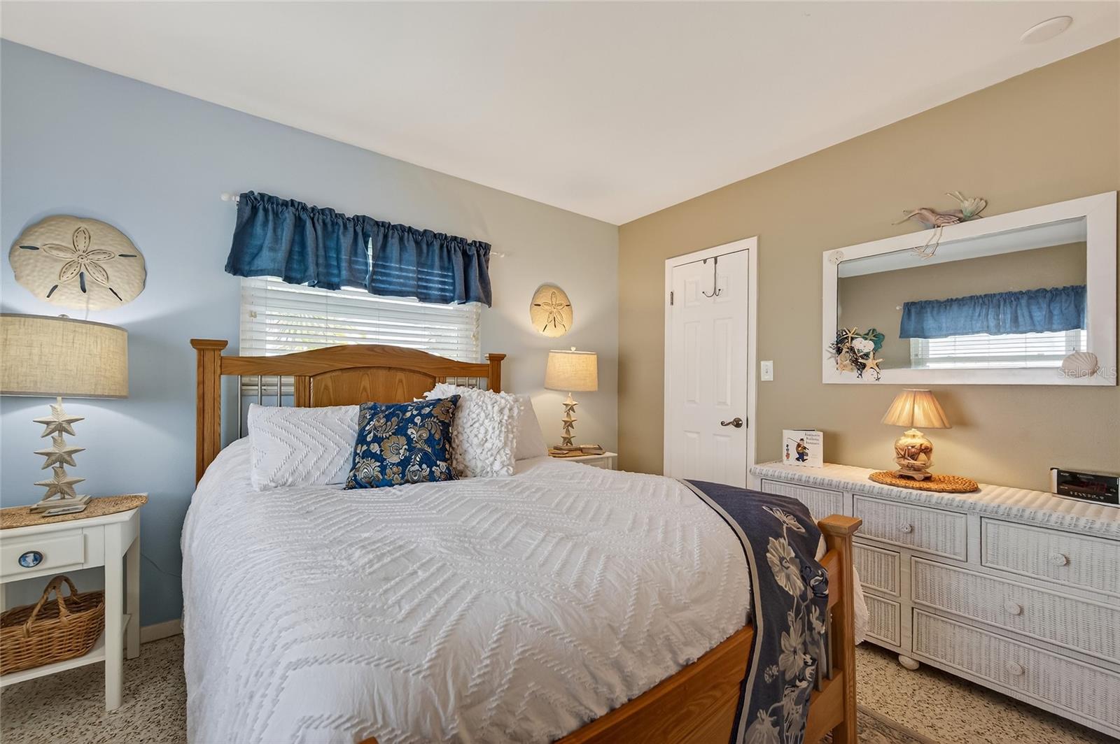 VENICE GARDENS - Residential