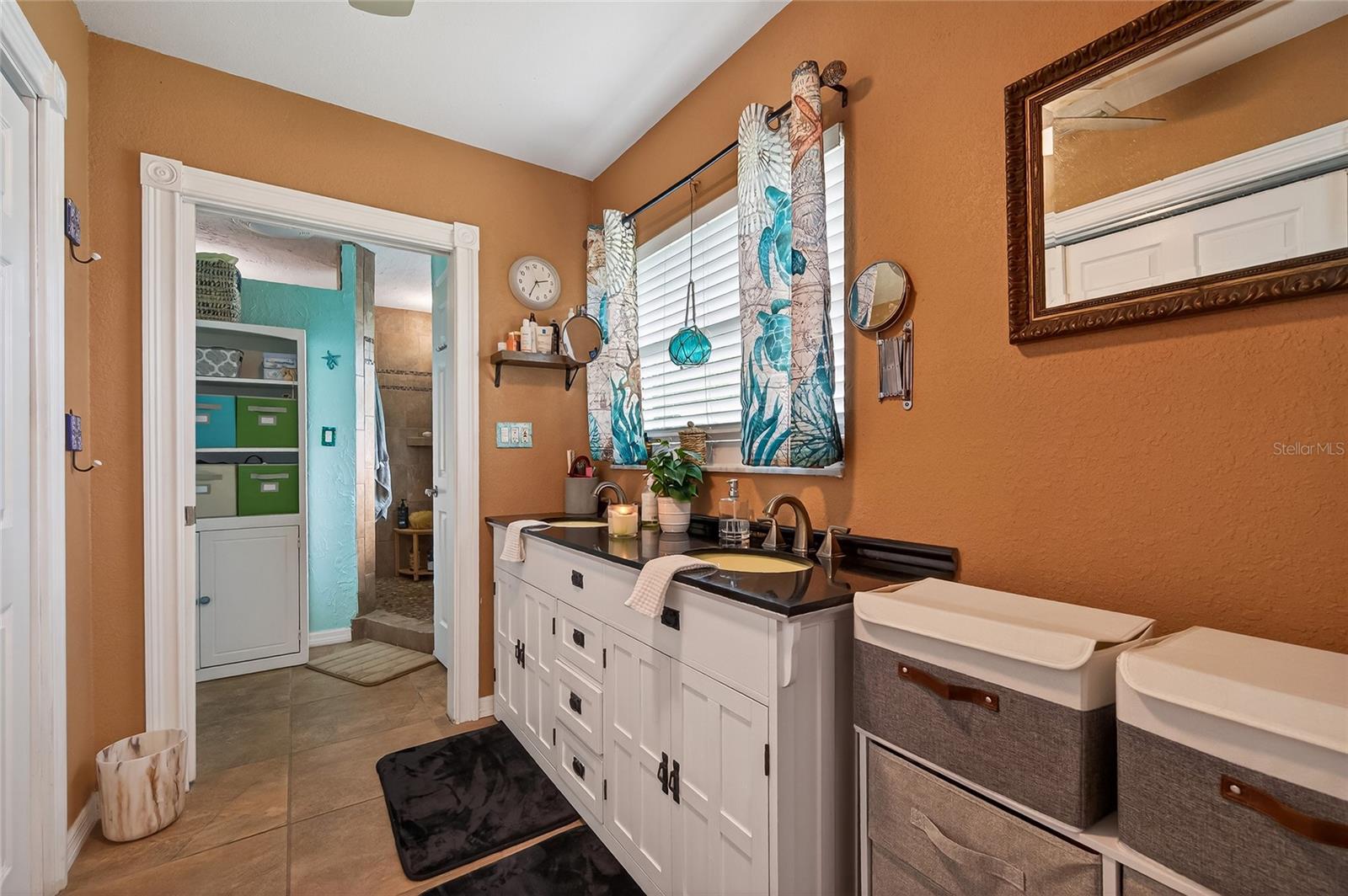 VENICE GARDENS - Residential