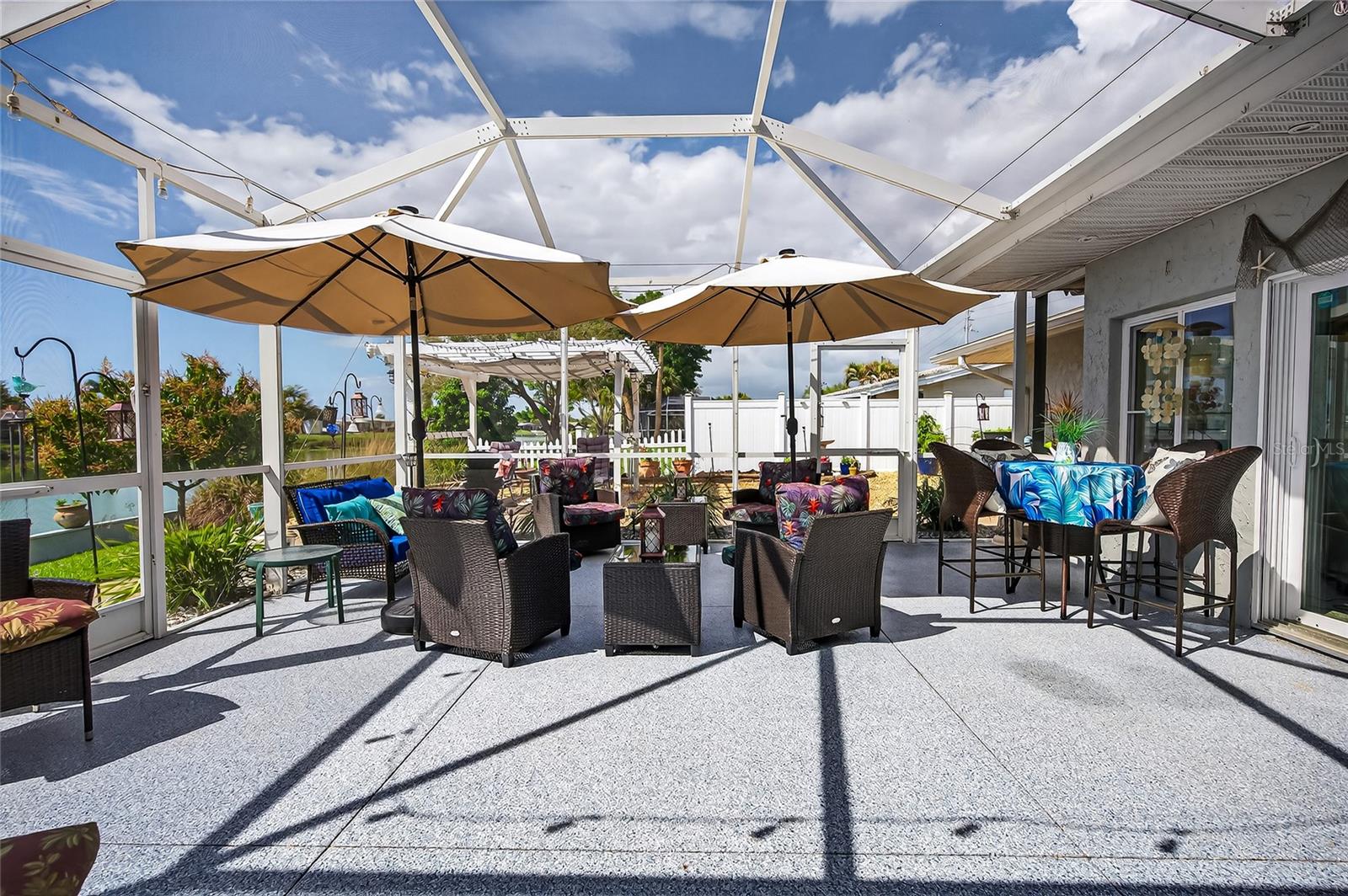 VENICE GARDENS - Residential