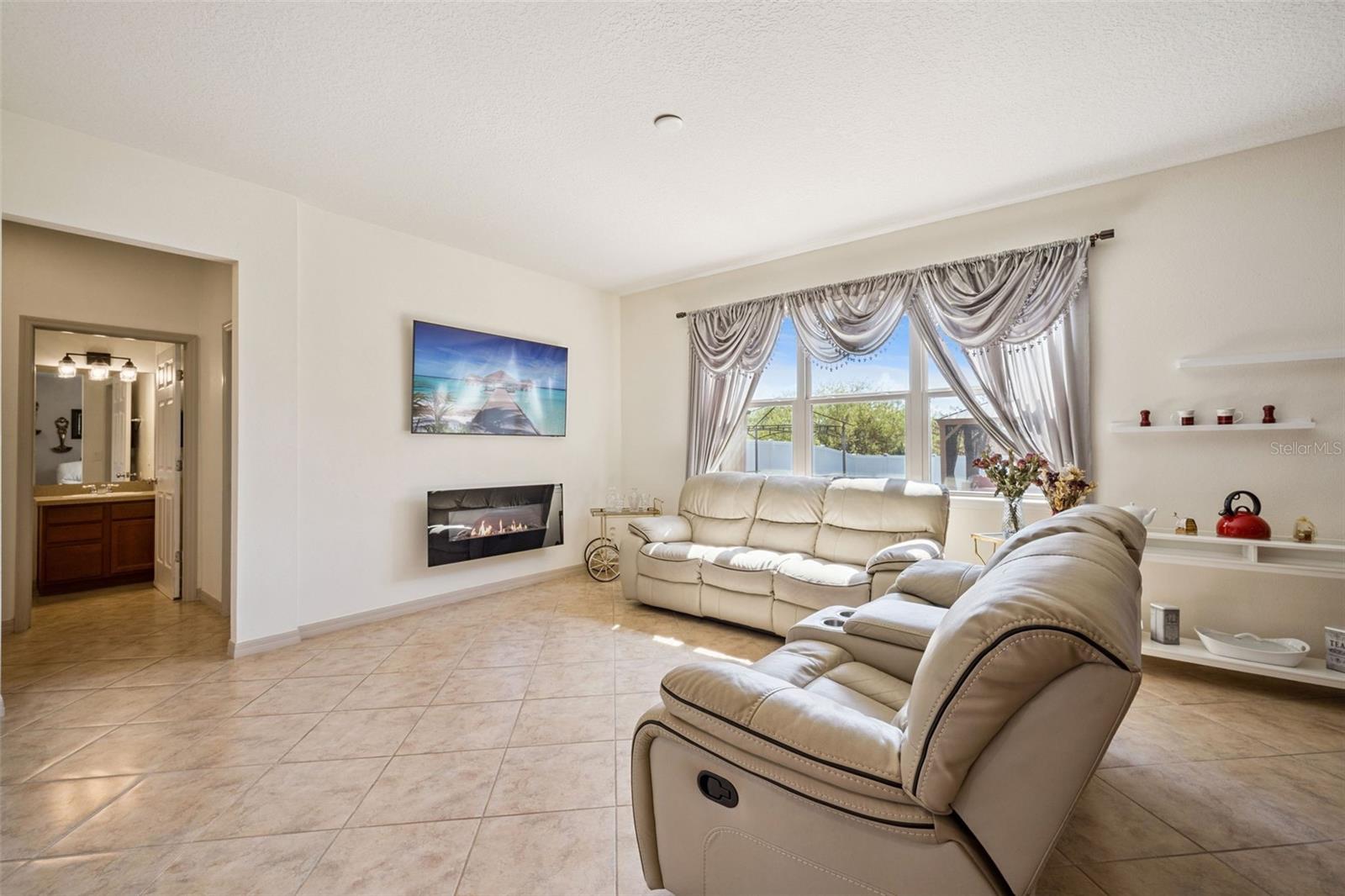 FOUNTAIN PARK - Residential