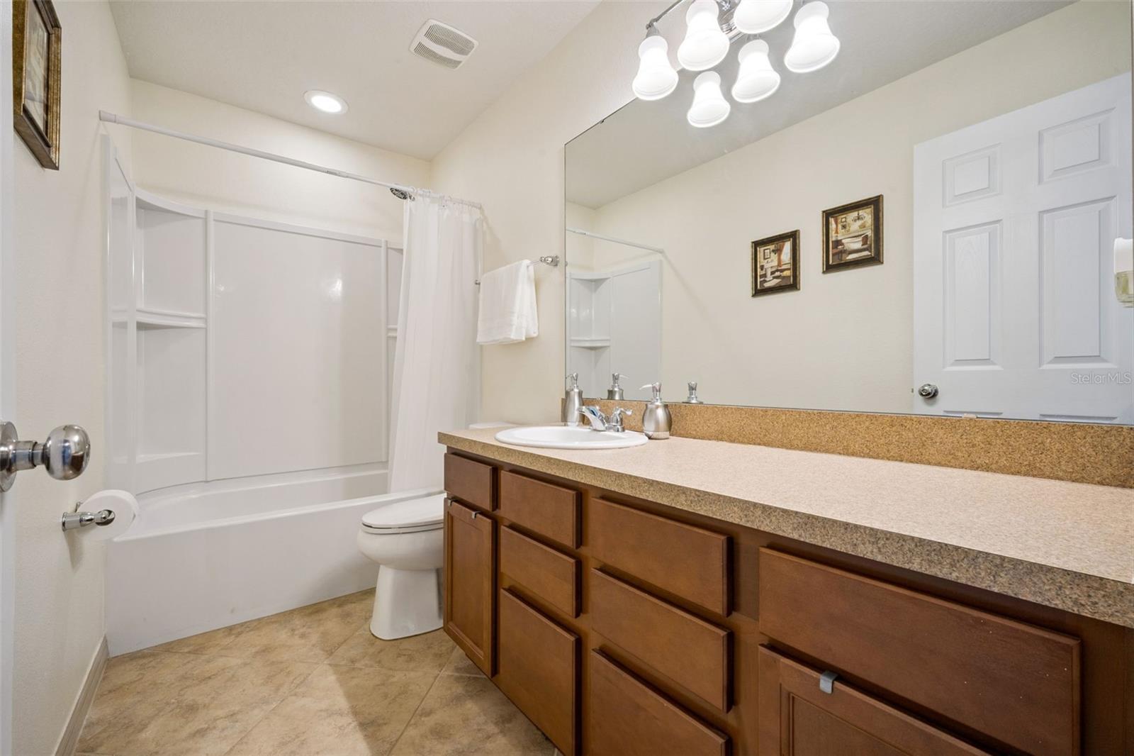 FOUNTAIN PARK - Residential