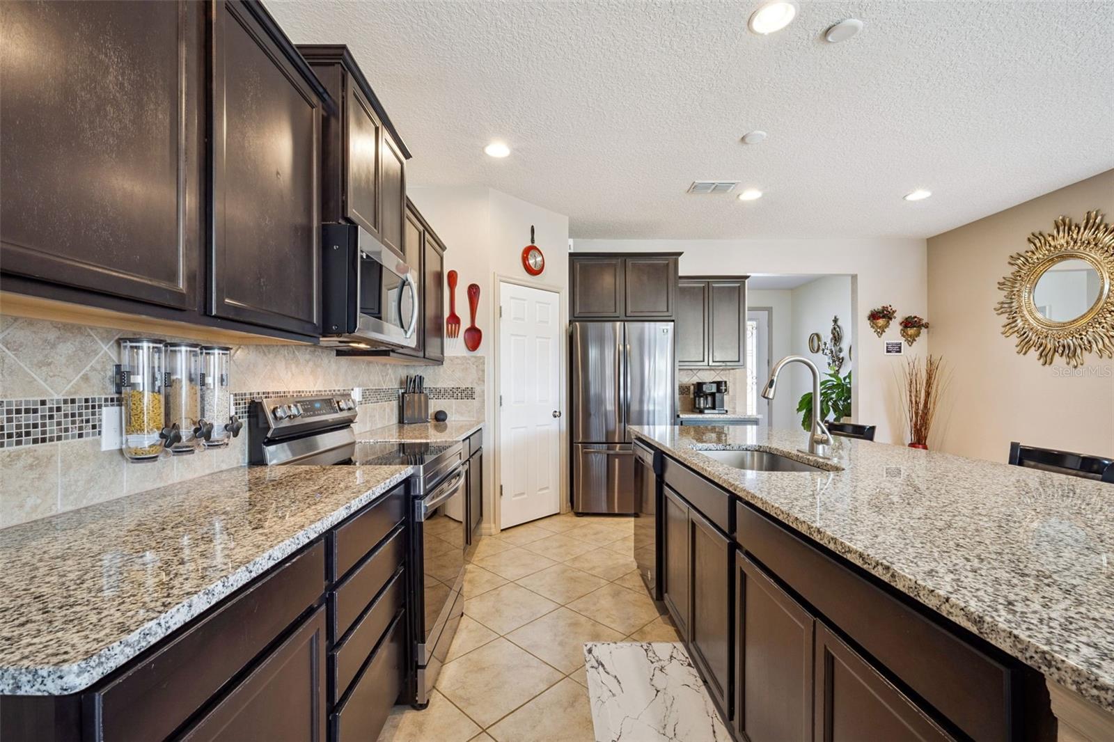 FOUNTAIN PARK - Residential