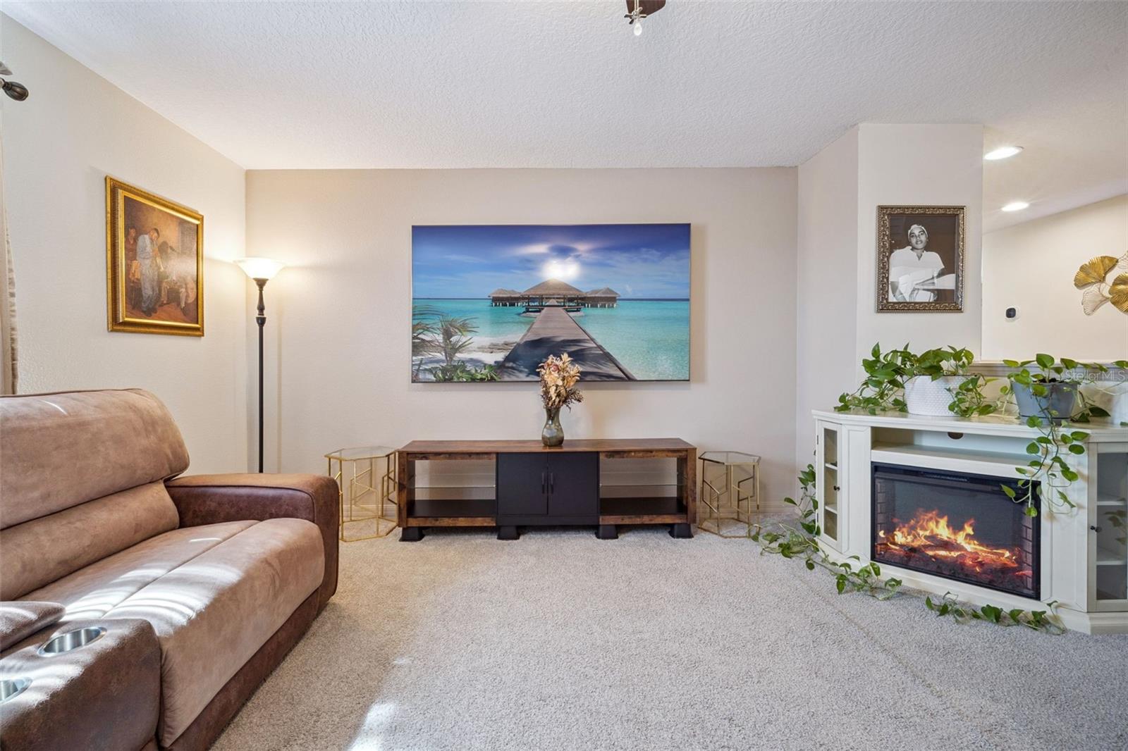 FOUNTAIN PARK - Residential