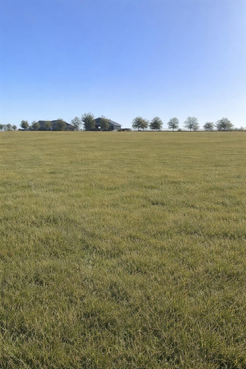 SUNRISE RIDGE - Land