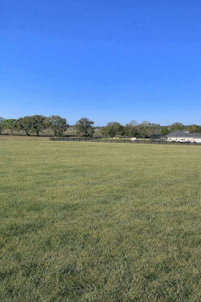 SUNRISE RIDGE - Land