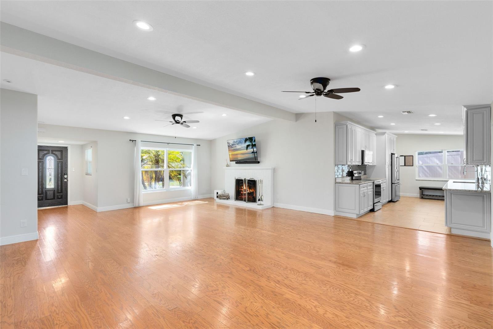 OAKLAND SHORES - Residential
