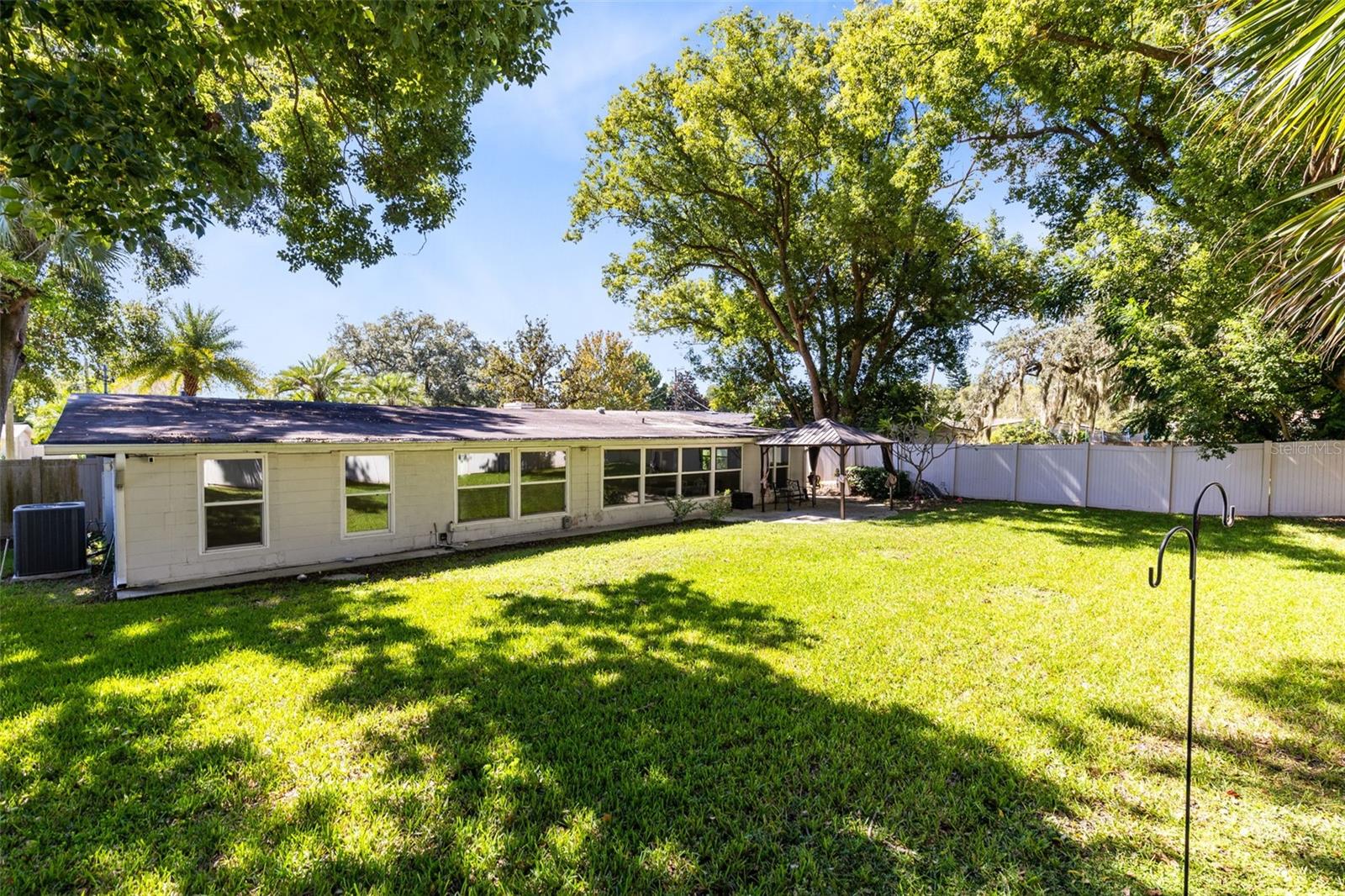 OAKLAND SHORES - Residential