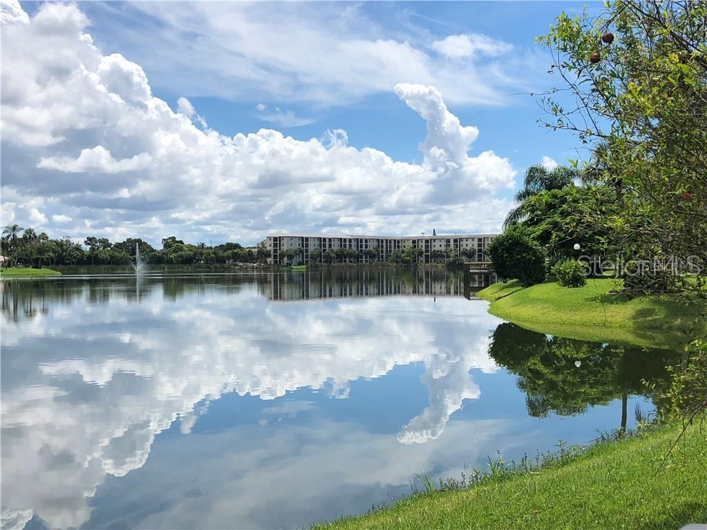 BAYSHORE ON THE LAKE APTS II SEC 3 - Residential