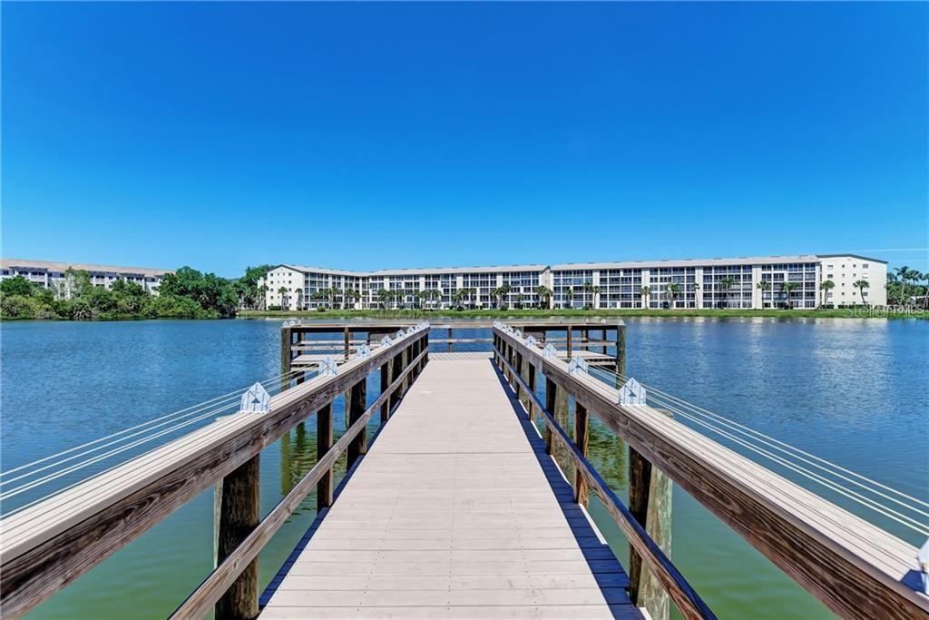 BAYSHORE ON THE LAKE APTS II SEC 3 - Residential