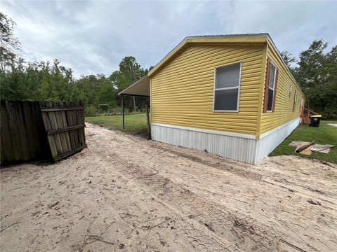 A home in LAKELAND