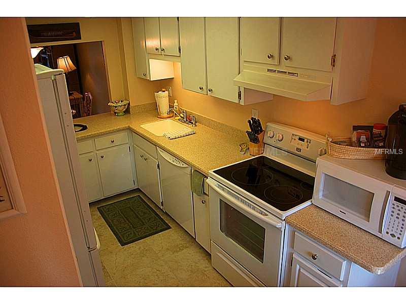 BAY TREE CLUB - Residential