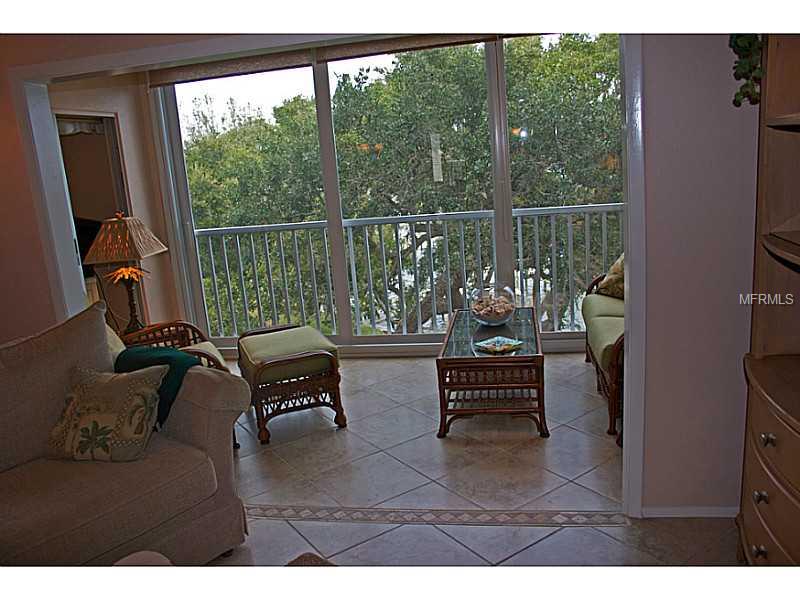 BAY TREE CLUB - Residential