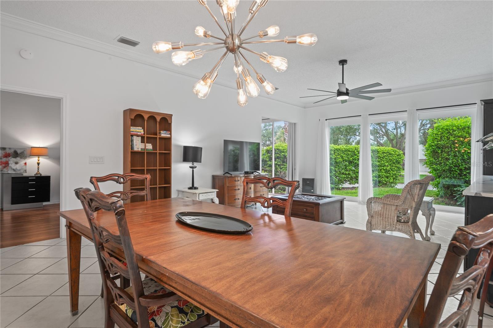 LONG COMMON - Residential