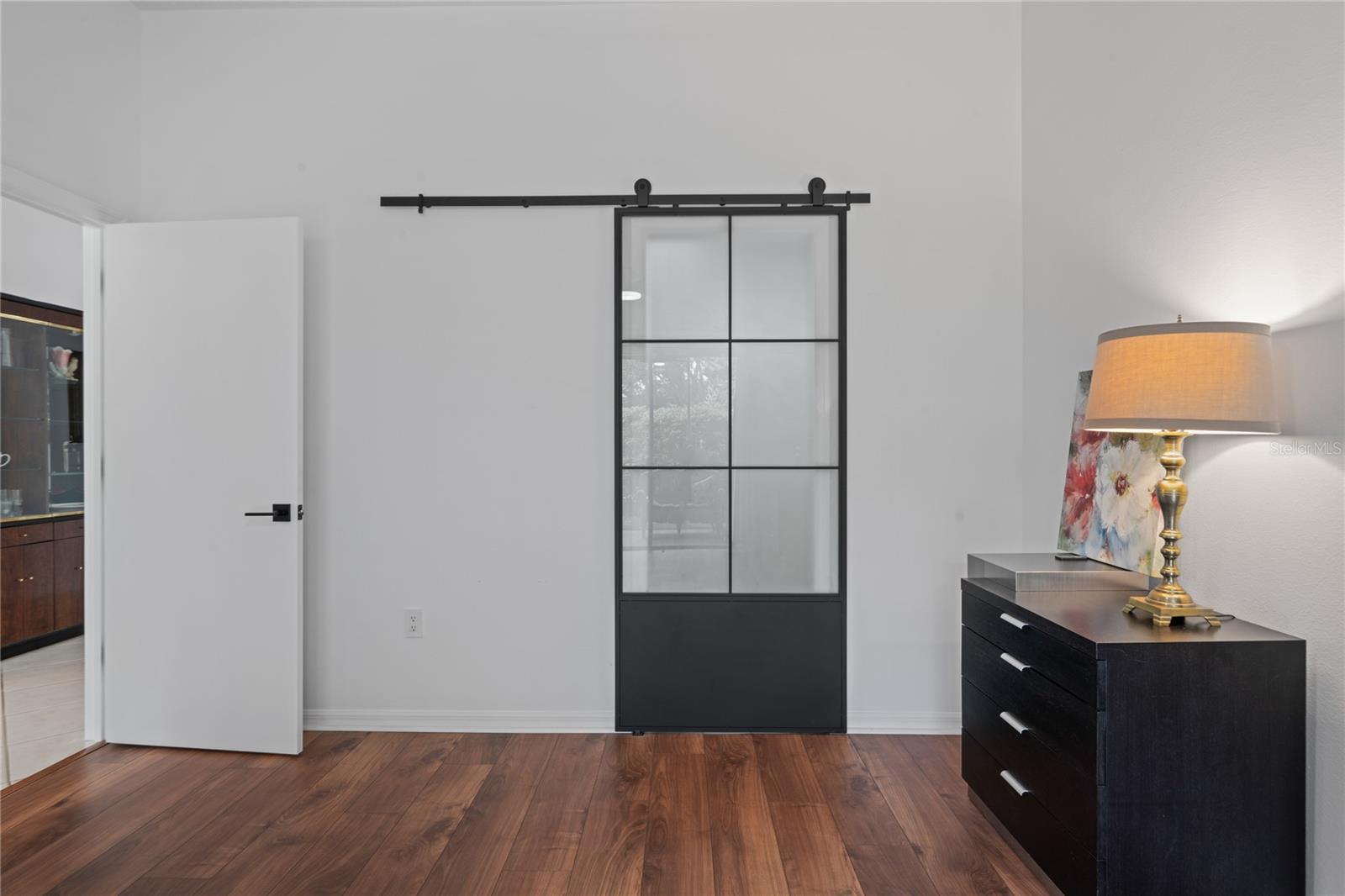 LONG COMMON - Residential