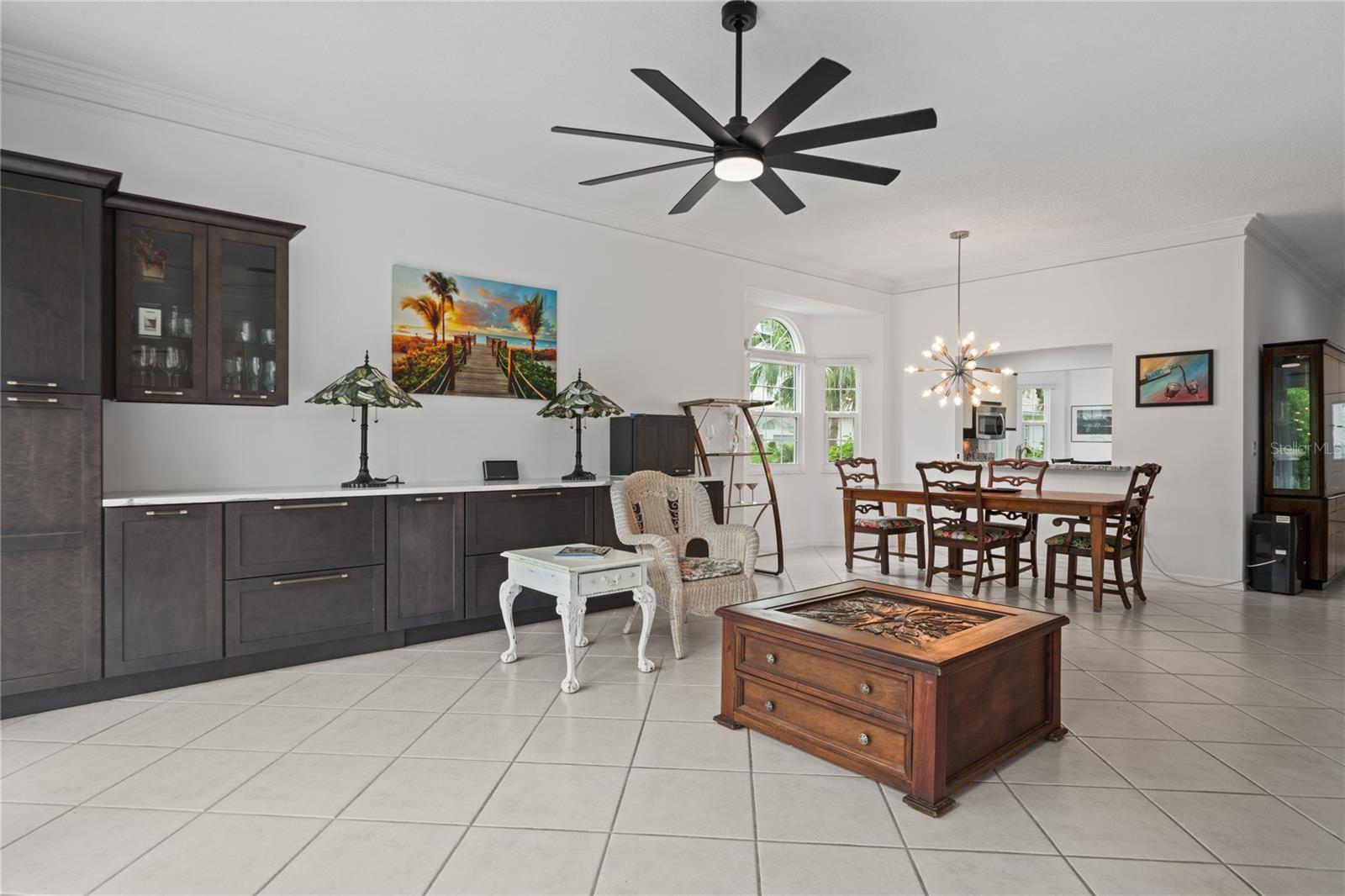 LONG COMMON - Residential