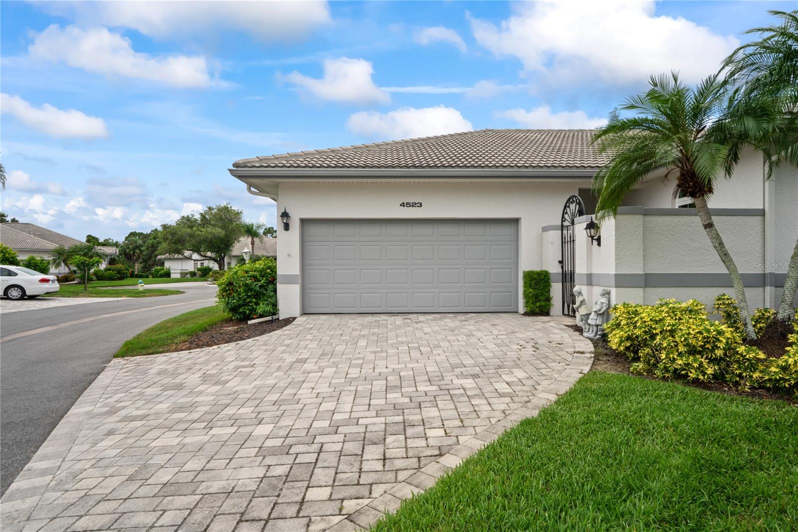 LONG COMMON - Residential