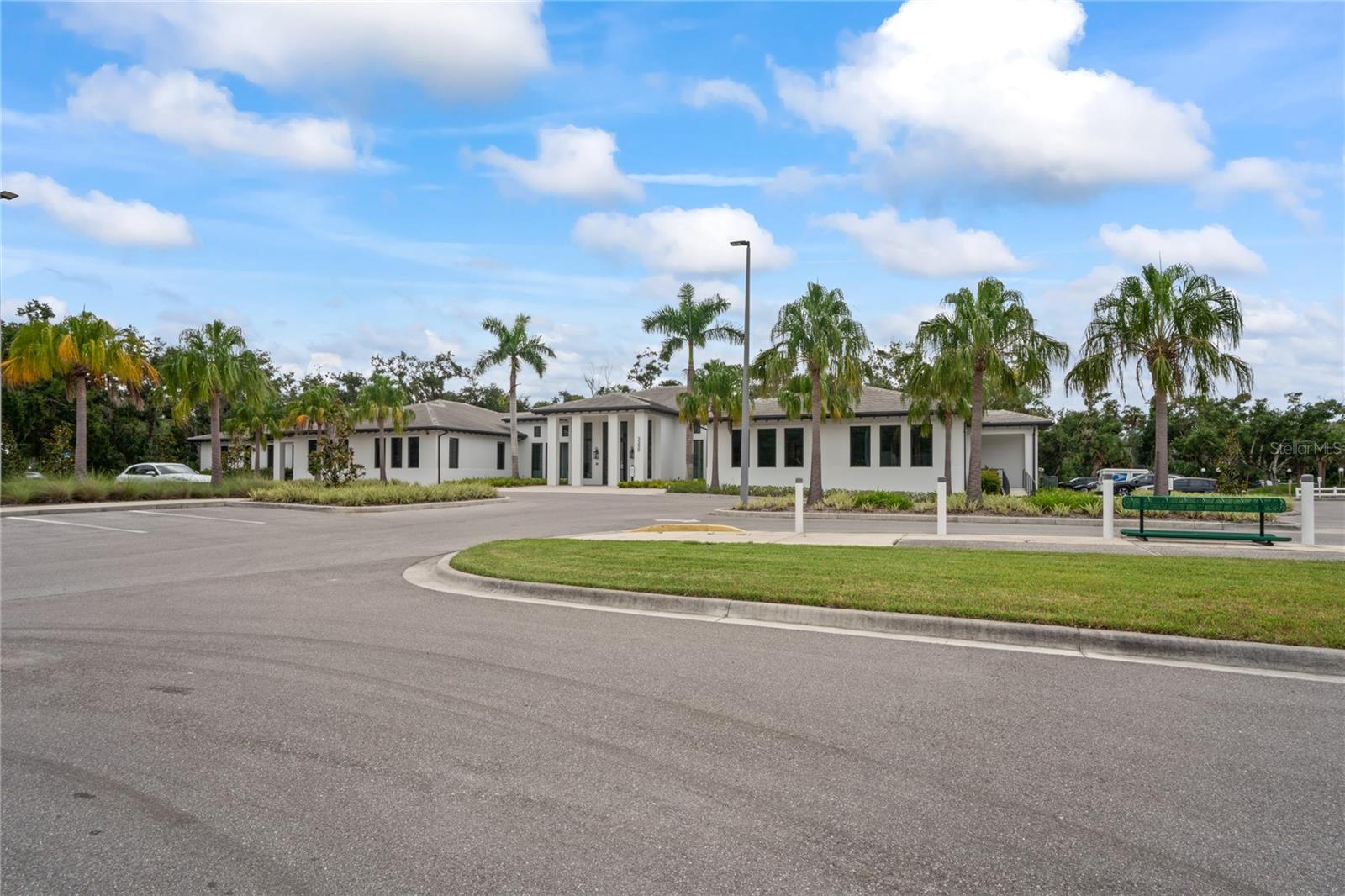 LONG COMMON - Residential