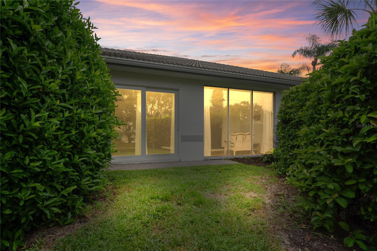 LONG COMMON - Residential